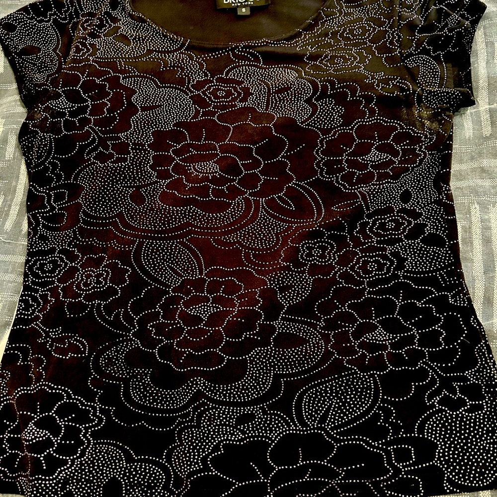 Size small Briggs New York top.